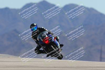 media/Mar-24-2025-Moto Forza (Mon) [[57ce5c5cff]]/3-Beginner Group/Session 4 (Turn 9)/